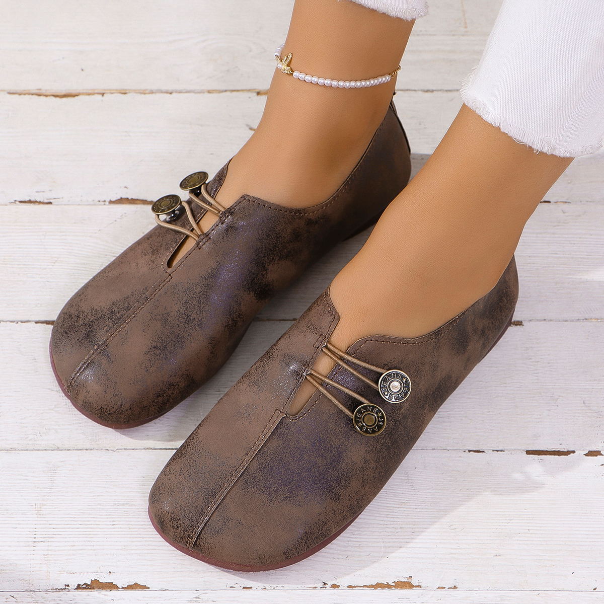 Women Flat Round Toe Slip On Shoes