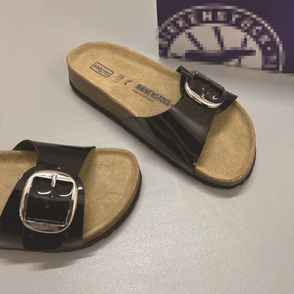 Women Retro Flat Sandals with Gold Buckle