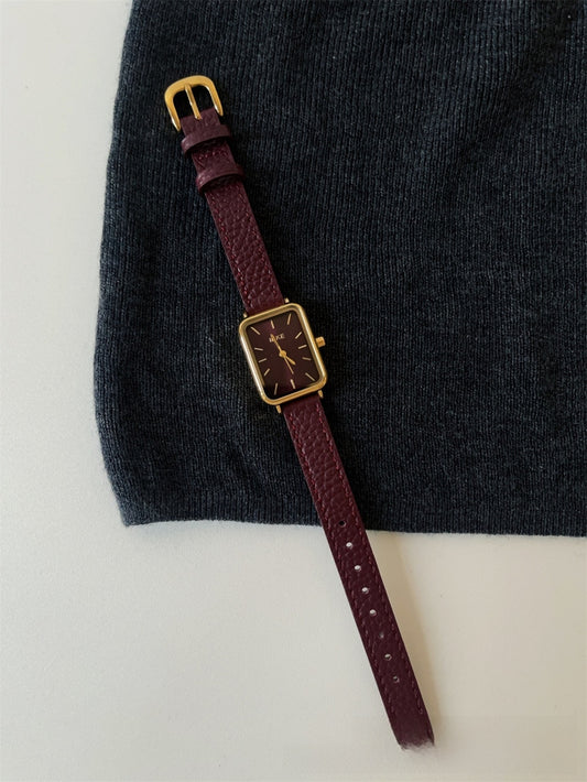 Women Retro Quartz Watch