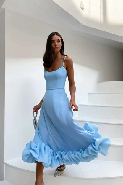 Women's A-line dress with A large halter strap and three-dimensional flowers
