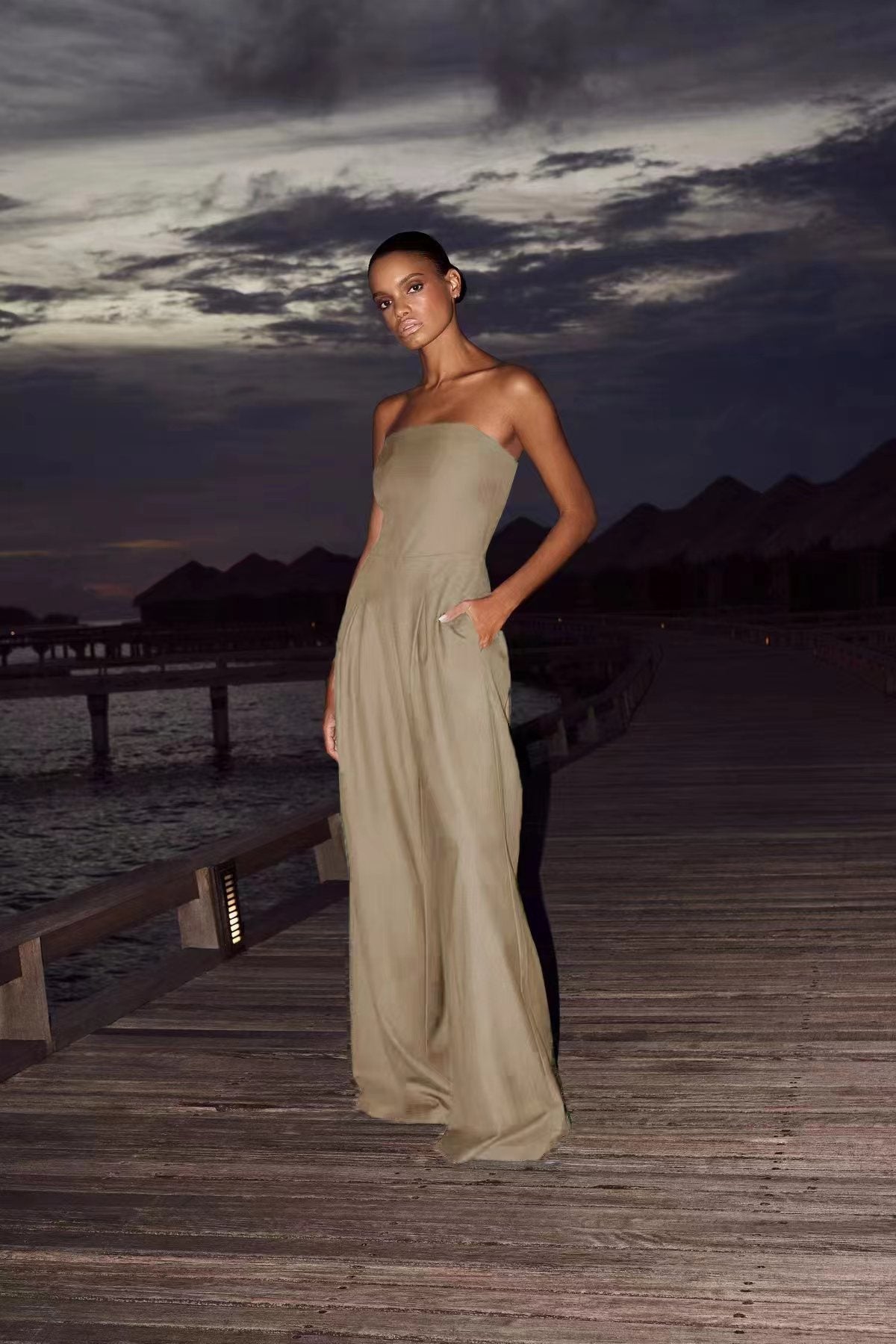 Women's Backless Sleeveless Jumpsuit