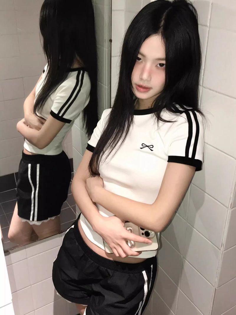 Women's Bow Embroidery Cotton T-Shirt