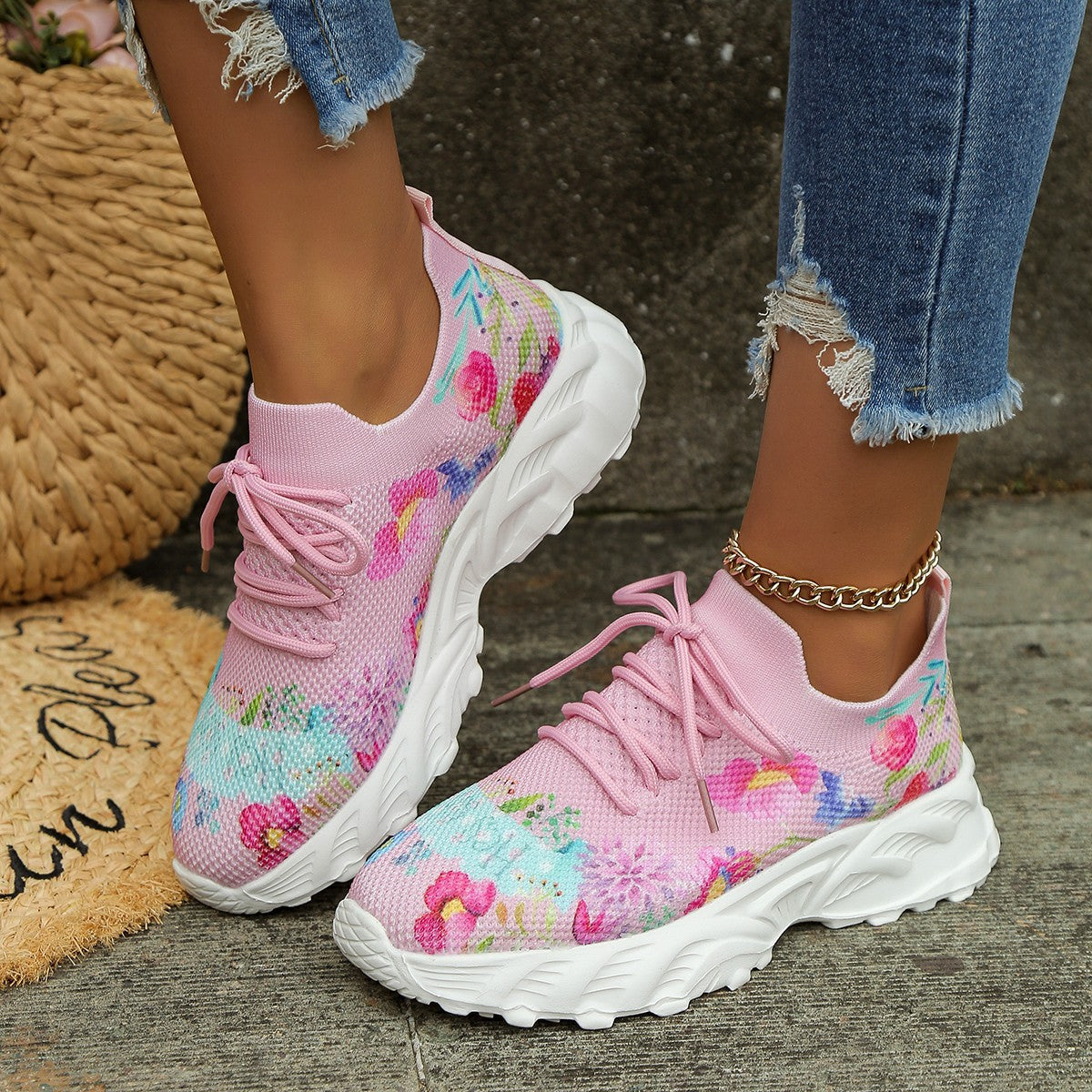 Women's casual shoes