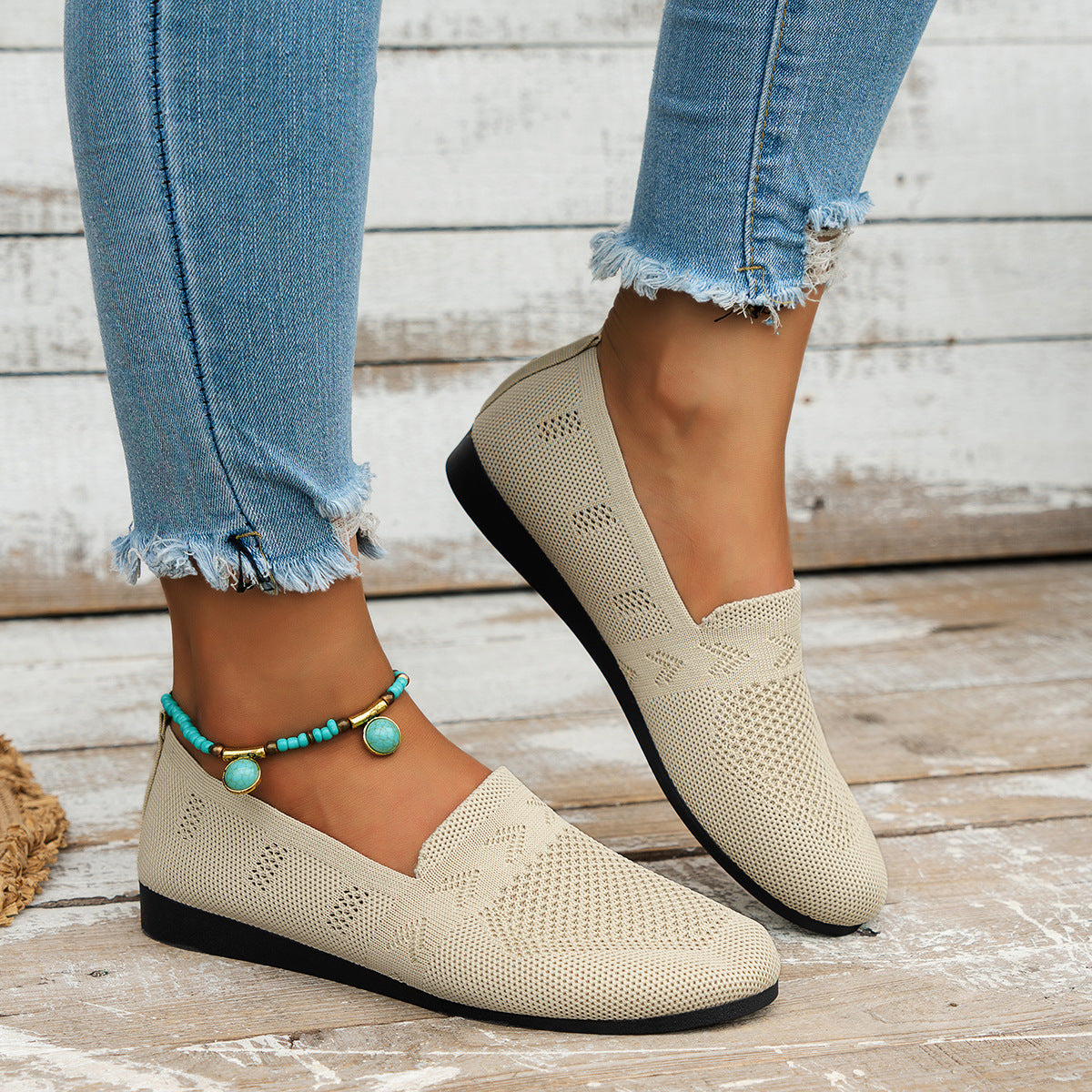 Women's Casual Slip-On Flat Shoes with Mesh Upper