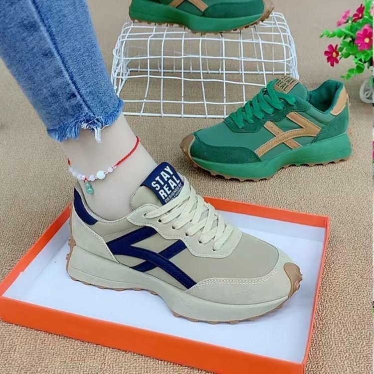 Women's Casual Sporty Thick Sole Lace-Up Shoes