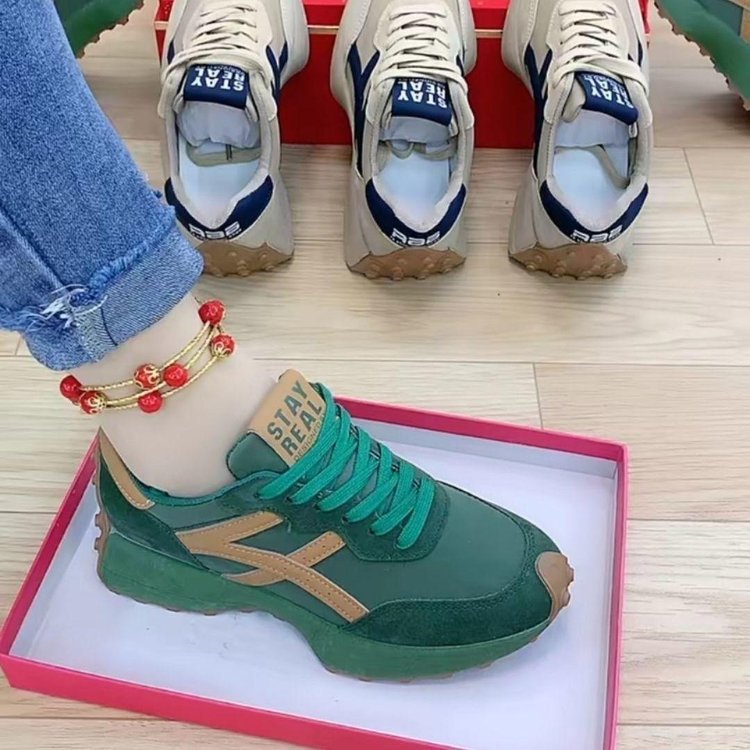 Women's Casual Sporty Thick Sole Lace-Up Shoes