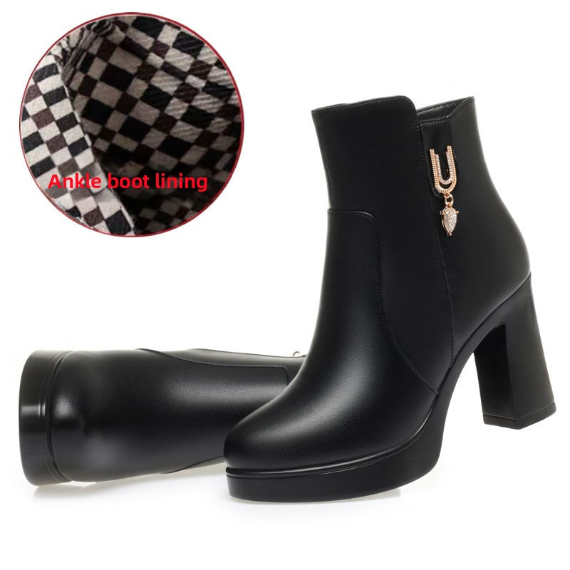 Women's Chunky Heel Winter Boots with Plush Lining