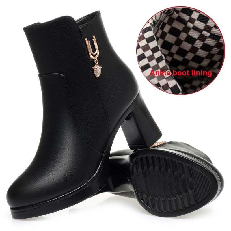 Women's Chunky Heel Winter Boots with Plush Lining