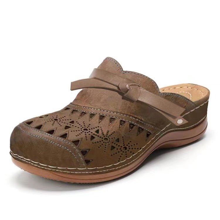 Women's Closed-Toe Slippers