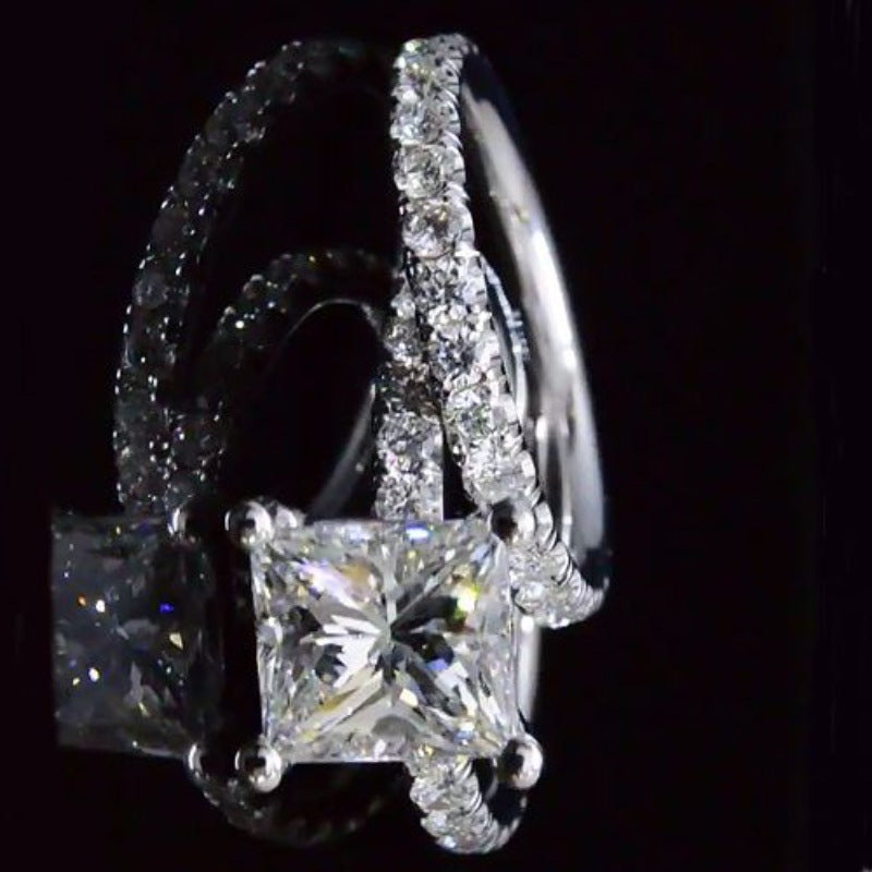 Women's Diamond Ring