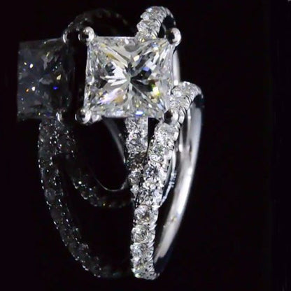 Women's Diamond Ring