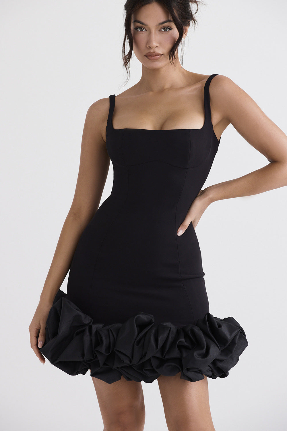 Women's dress, halter dress, strapless, ruffled, sexy short skirt, party cocktail dress