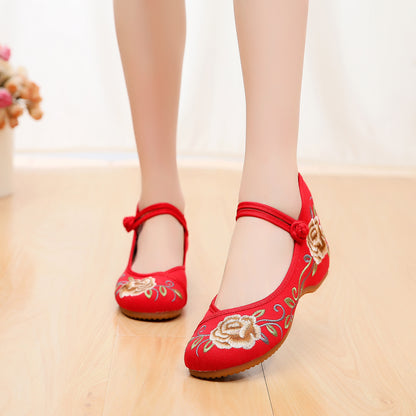 Women's Embroidered Cloth Shoes Low Heel Antique Hanfu Shoes