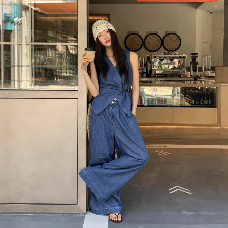 Women's fashionable suits