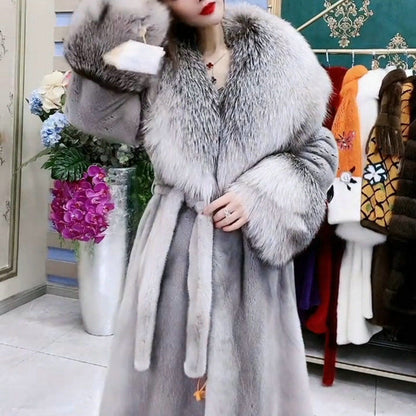 Women's faux mink coat/fur jacket