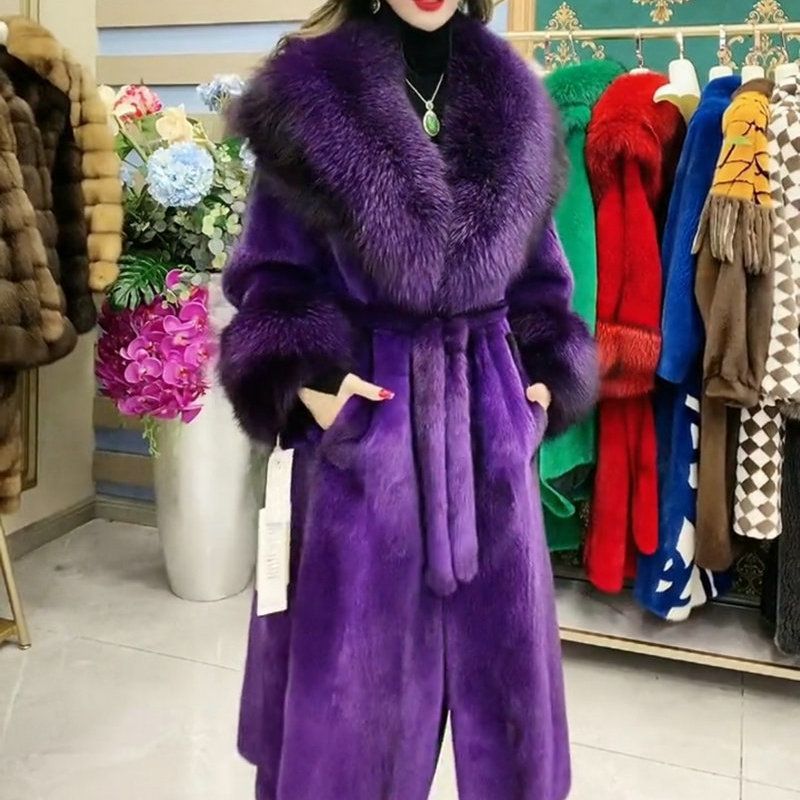 Women's faux mink coat/fur jacket