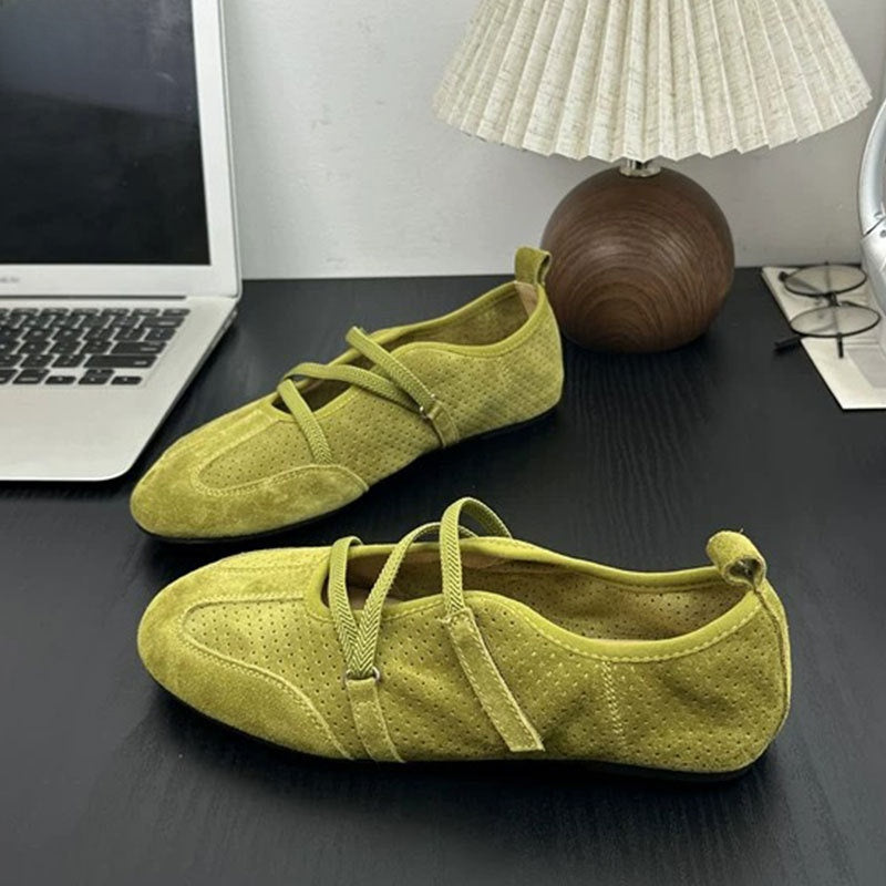 Women's flat shoes