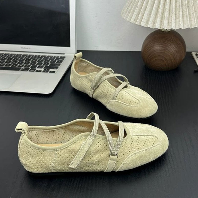 Women's flat shoes