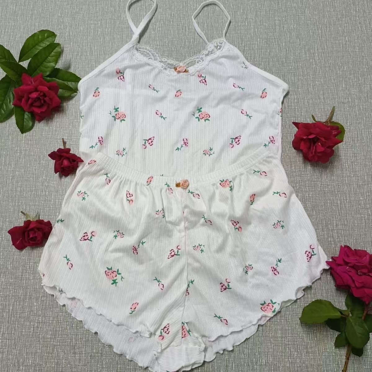 Women's Floral Print Sleeveless Top and Shorts Pajama