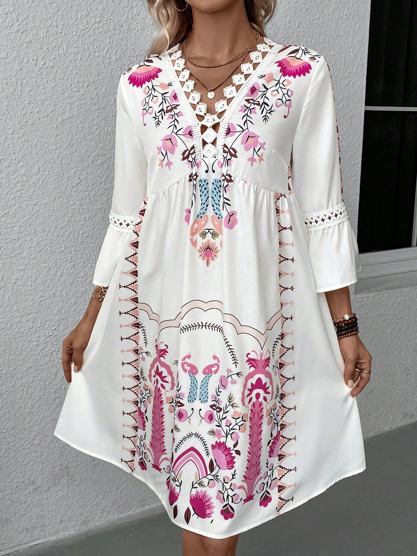 Women's Floral Print V-Neck Lace Dress