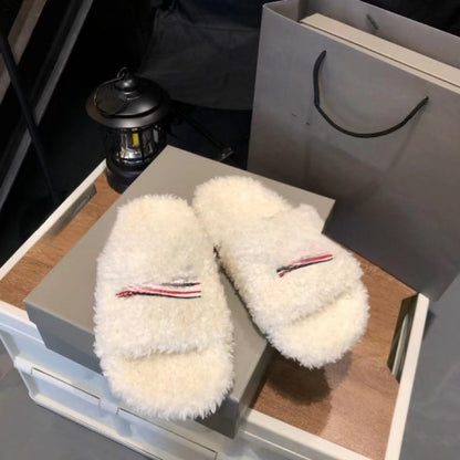 Women's Furry Lamb Wool Flip-Flop Slippers