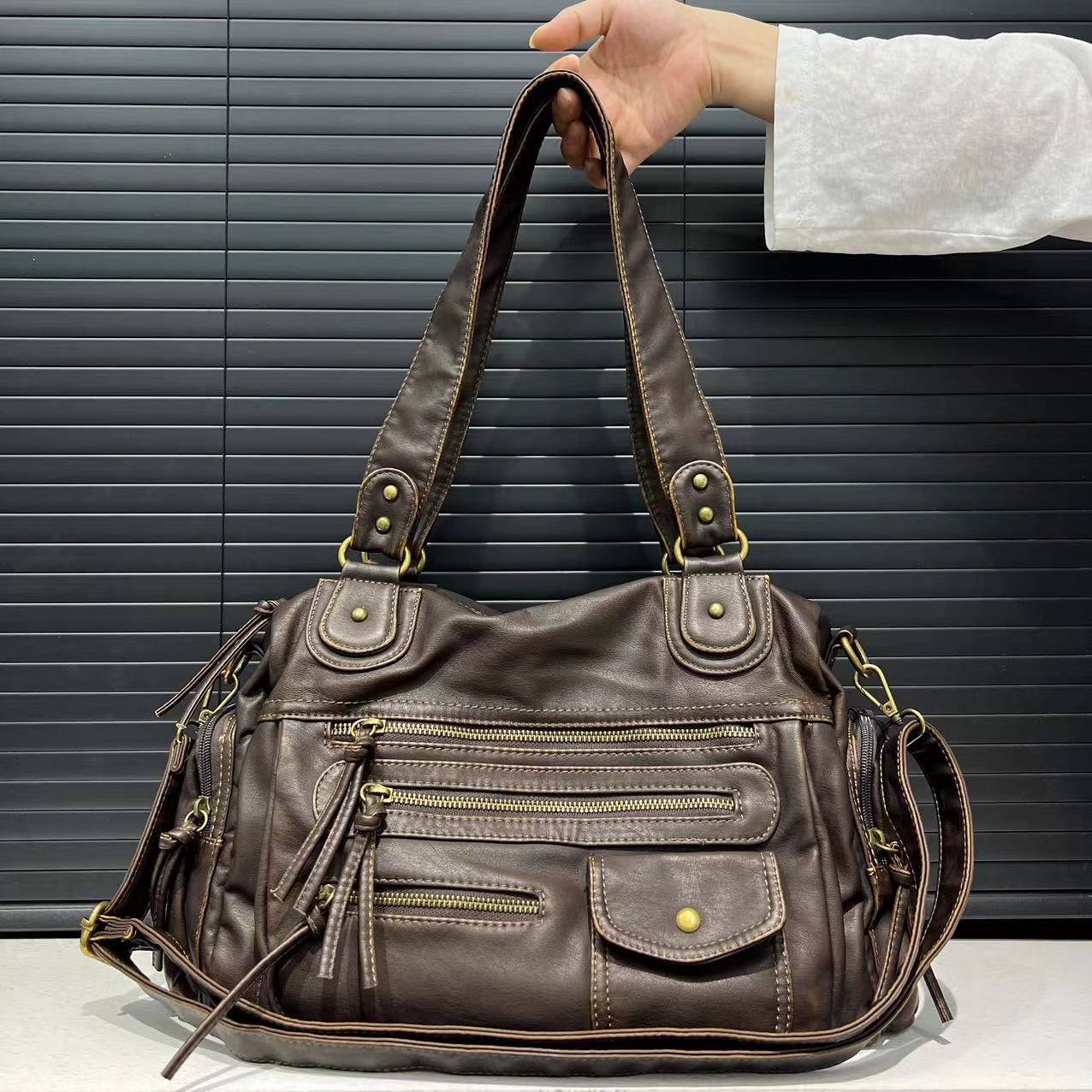 Women's handbag