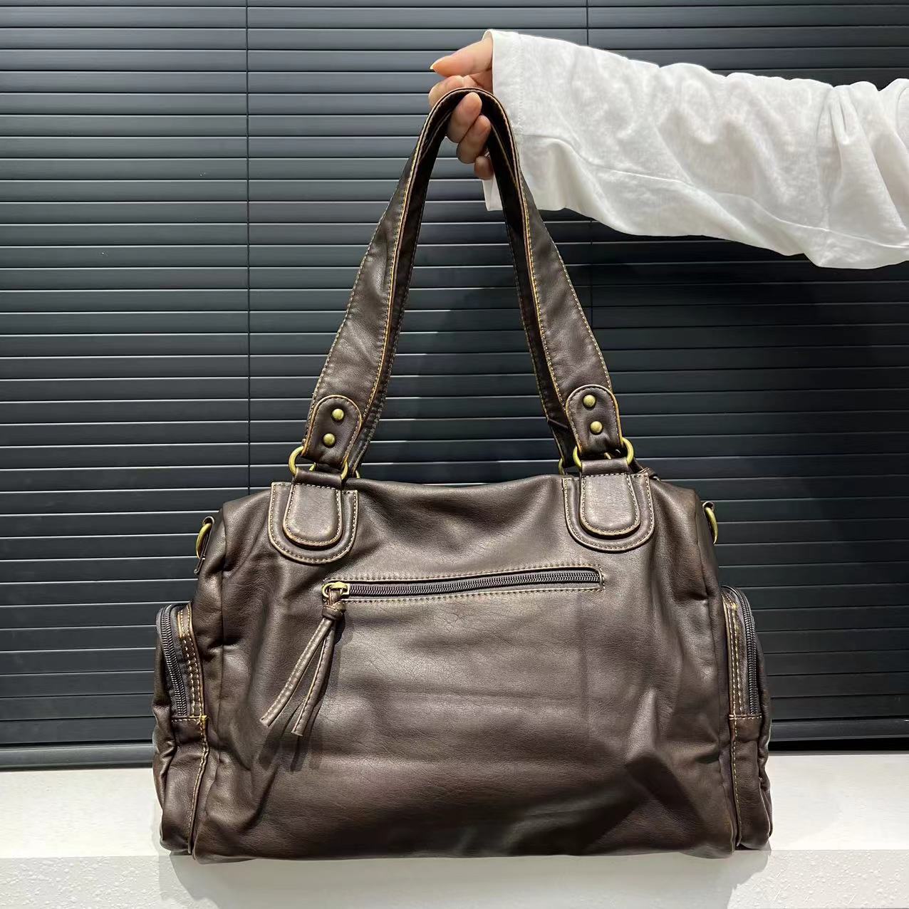 Women's handbag