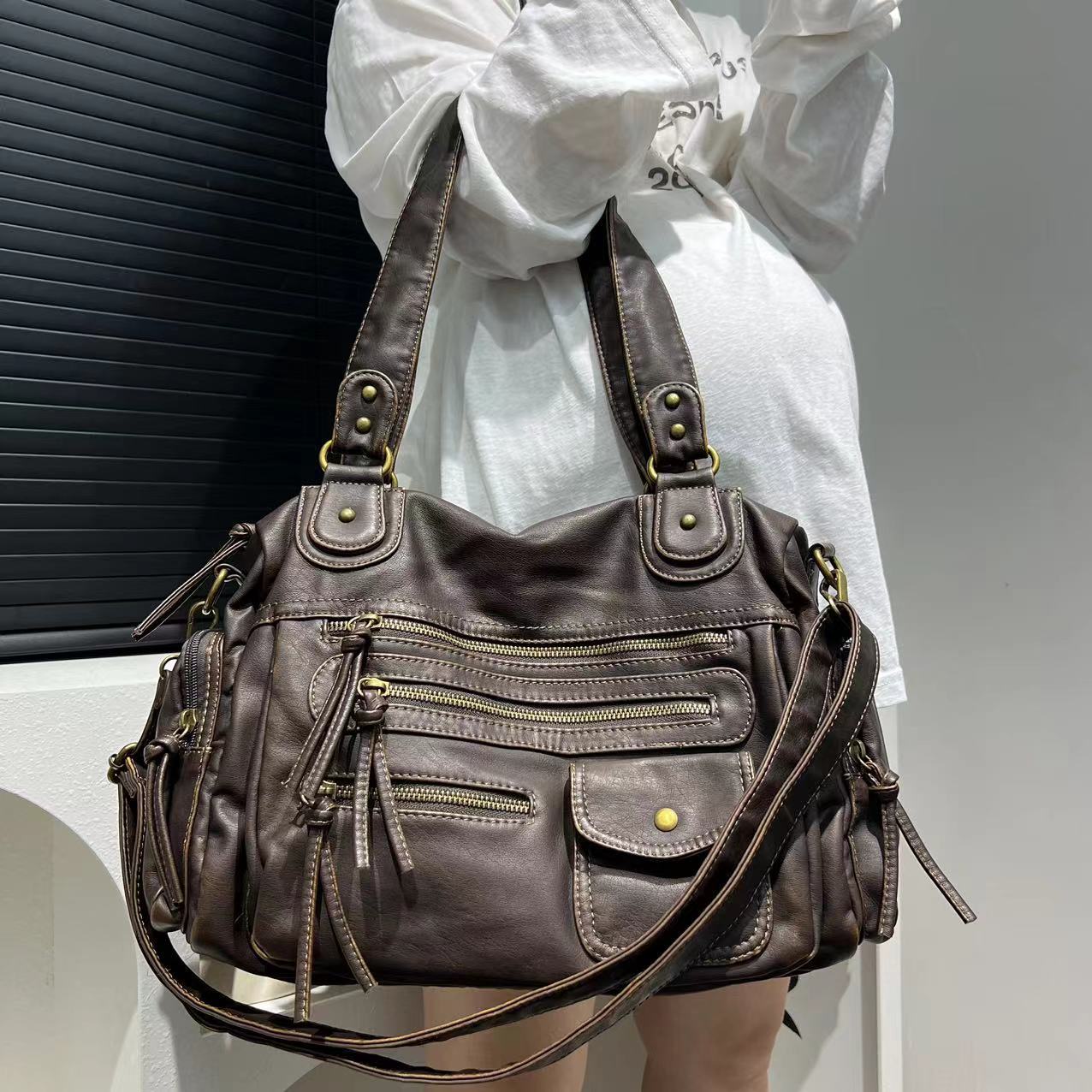Women's handbag