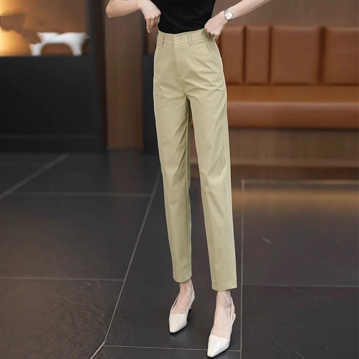 Women's high-waisted, cool-feel carrot casual pants