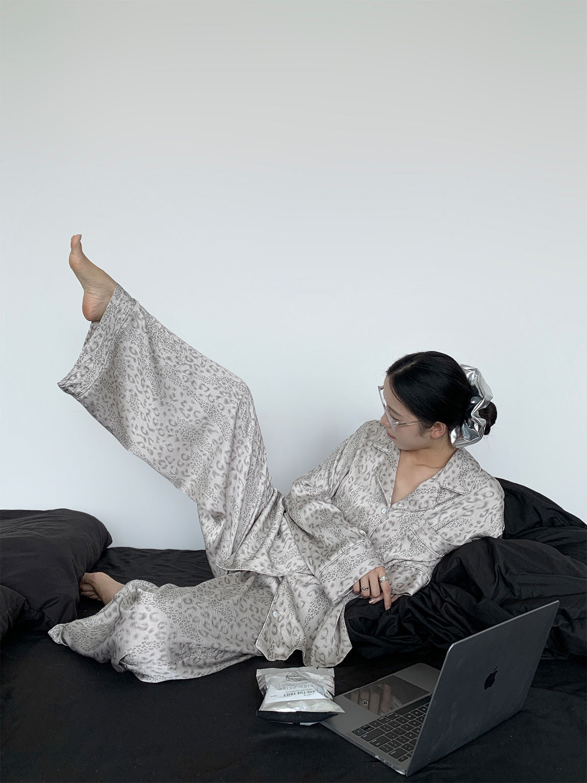 Women's Ice Silk Lace Pajama Set
