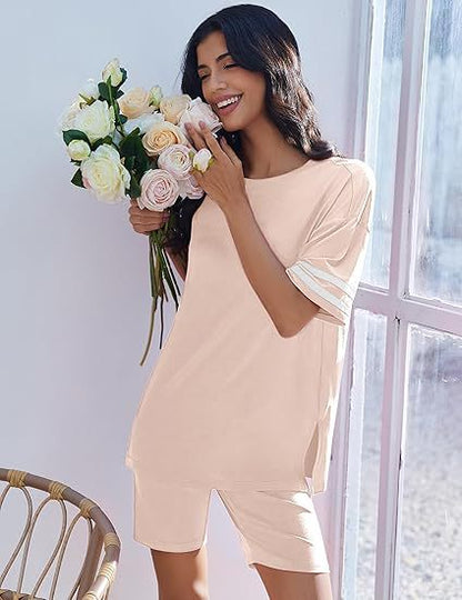Women's Knitted Short Sleeve T-Shirt and Shorts