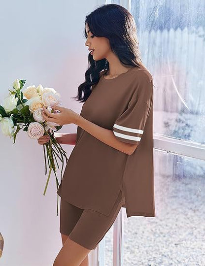 Women's Knitted Short Sleeve T-Shirt and Shorts