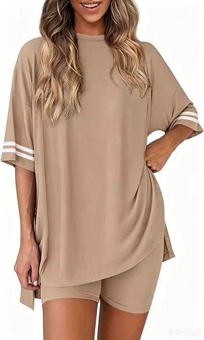Women's Knitted Short Sleeve T-Shirt and Shorts