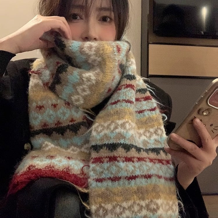 Women's Knitted Wool Scarf