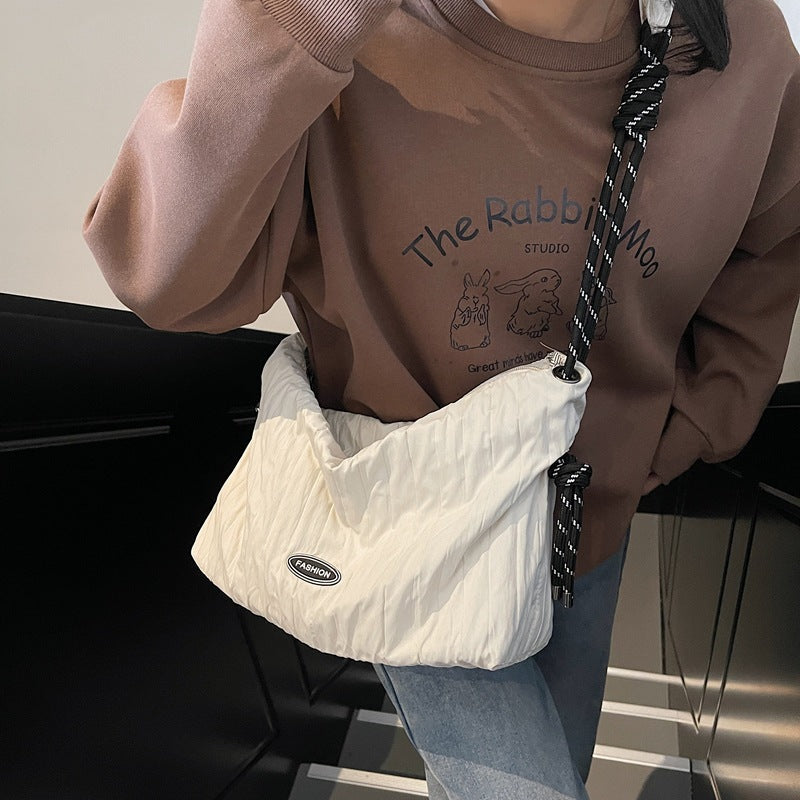 Women's large capacity tote bag