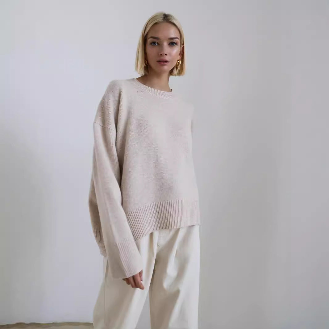 Women's Loose Fit Round Neck Knitted Sweater
