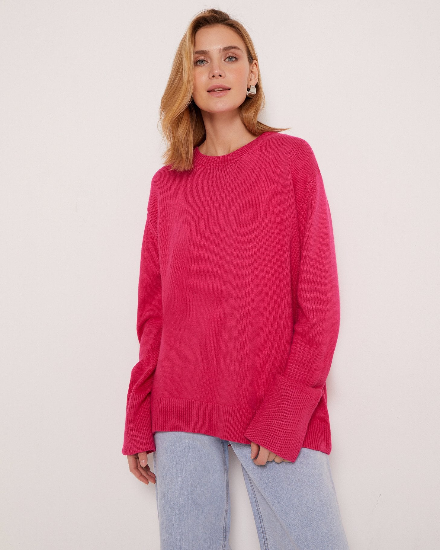 Women's Loose Fit Round Neck Knitted Sweater