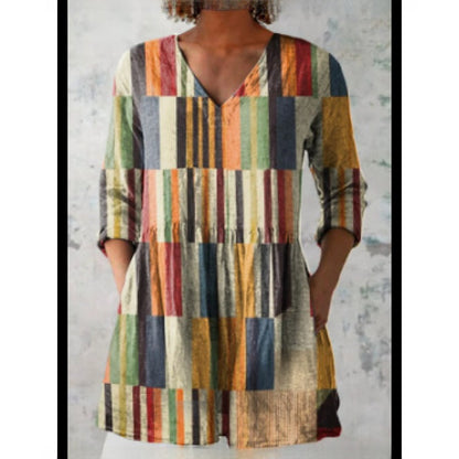 Women's Loose Fit V-Neck Digital Print Short Sleeve Shirt