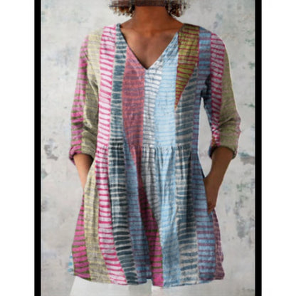Women's Loose Fit V-Neck Digital Print Short Sleeve Shirt