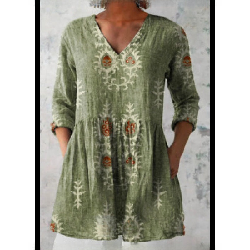 Women's Loose Fit V-Neck Digital Print Short Sleeve Shirt