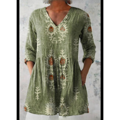 Women's Loose Fit V-Neck Digital Print Short Sleeve Shirt