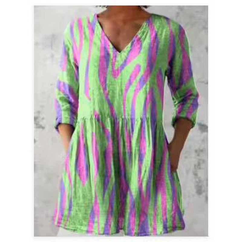 Women's Loose Fit V-Neck Digital Print Short Sleeve Shirt