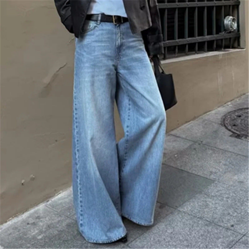 Women's Loose Straight-Leg Jeans