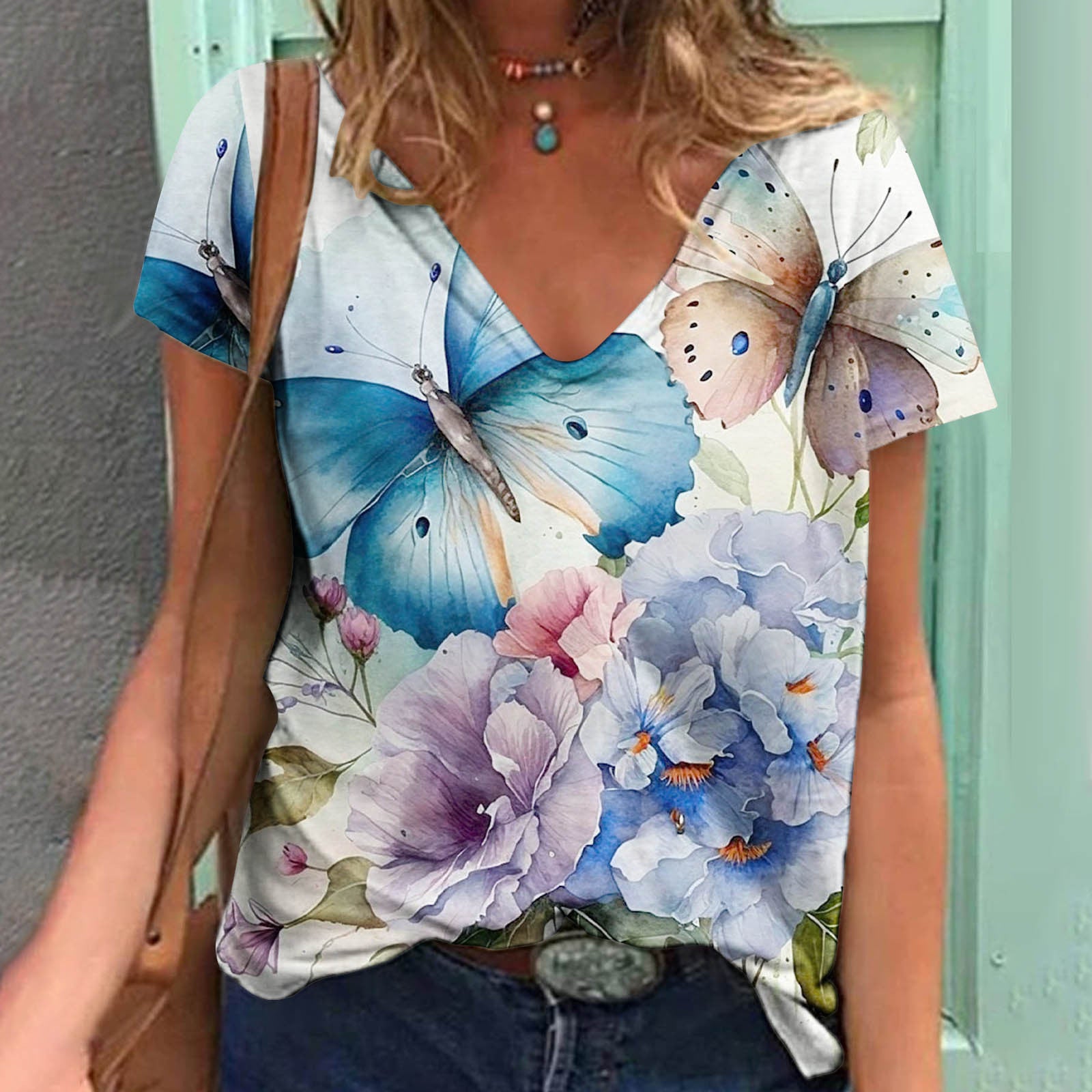 Women's Loose V-neck Floral Print T-shirt
