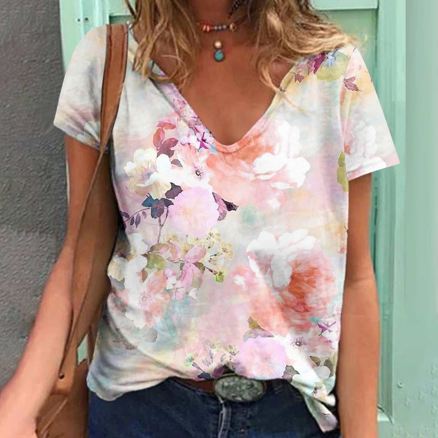 Women's Loose V-neck Floral Print T-shirt