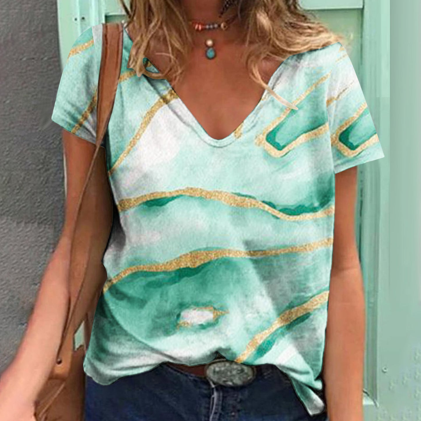 Women's Loose V-neck Floral Print T-shirt