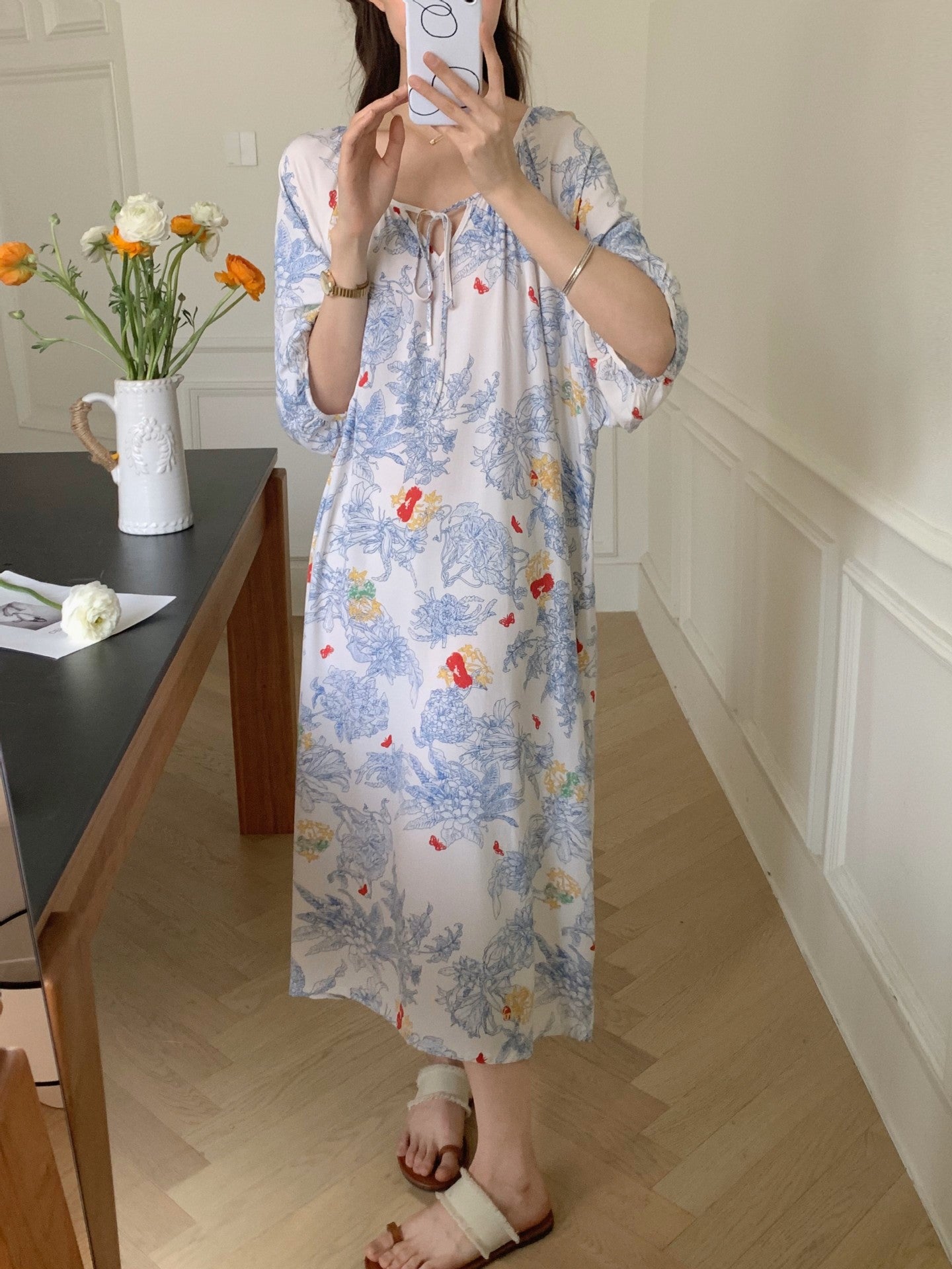 Women's nightgown