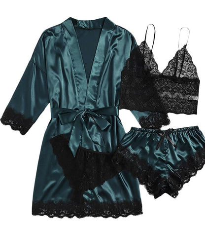 Women's pajama set of four pieces