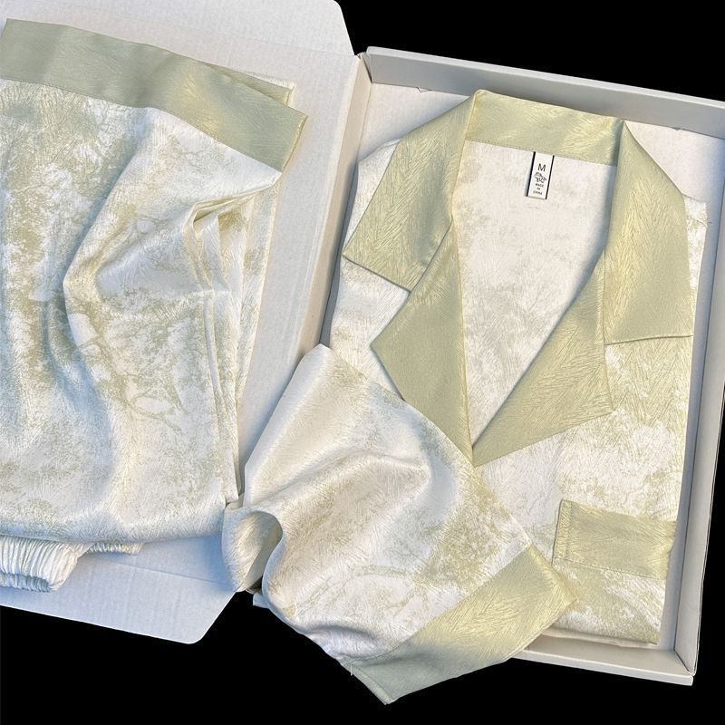 Women's pajamas