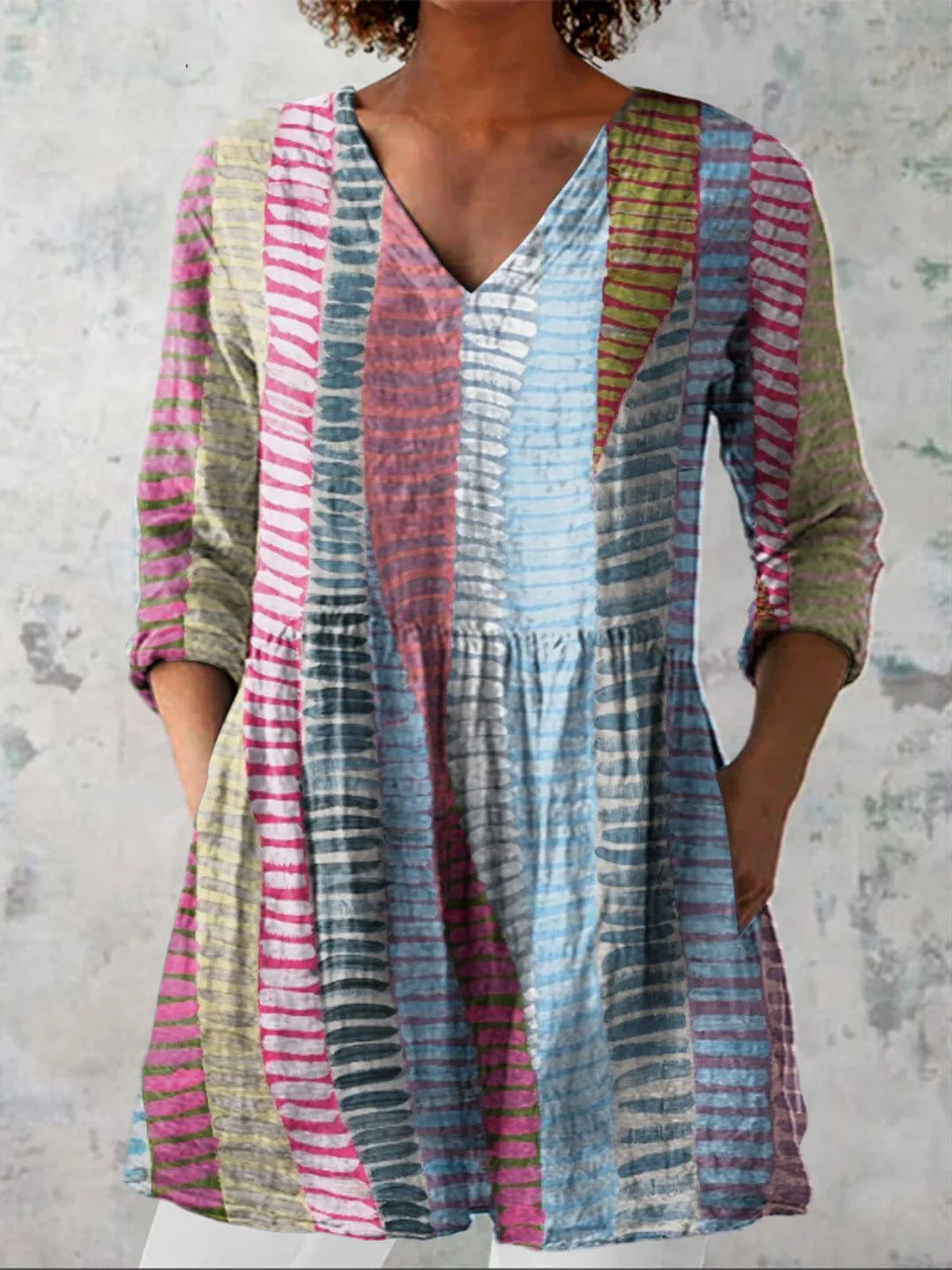 Women's printed V-neck loose-fitting summer dress with long sleeves